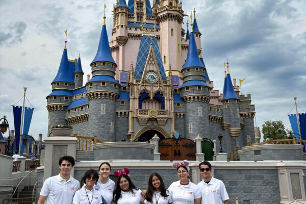 La UAT: única universidad pública del país en convenio con Disney